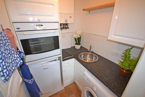 1 bedroom flat to rent - Dolphin Lodge, Granville Road, Totland