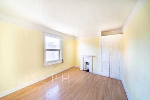 176 Cauldwell Hall Road, Ipswich, IP4 5DB