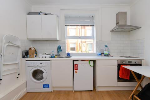 1 bedroom apartment to rent - Lidyard Road, London, N19