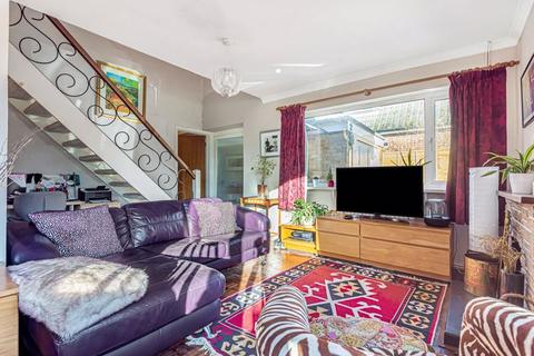 3 bedroom detached house for sale - Eddeys Close, Headley Down
