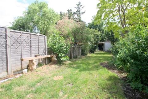 22 Edgell Road, Staines-upon-thames, TW18 2ES