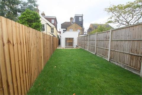 3 Chestnut Grove, Staines-upon-thames, TW18 1DB