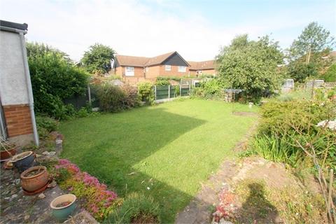 25 Fontmell Close, Ashford, TW15 2NR