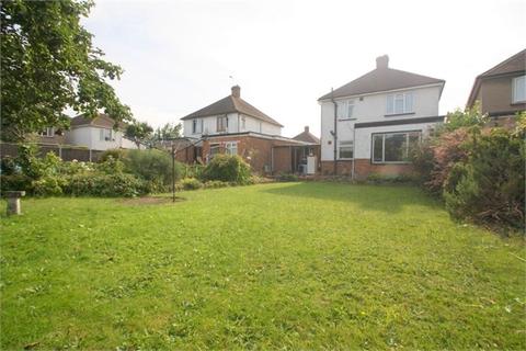 25 Fontmell Close, Ashford, TW15 2NR