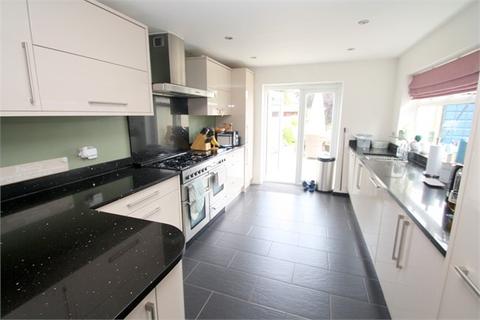 7 Orchard Way, Ashford, TW15 3AU