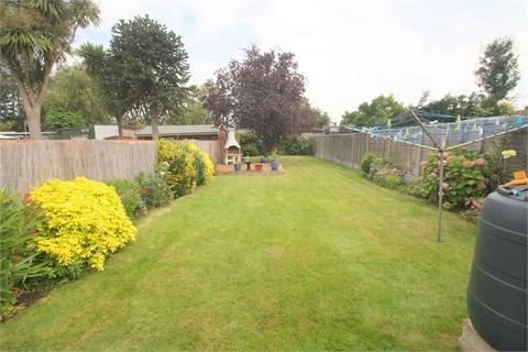 7 Orchard Way, Ashford, TW15 3AU