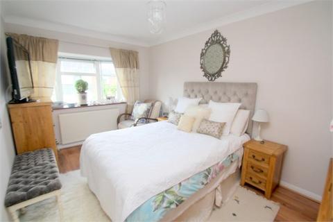 28 Garrick Close, Staines-upon-thames, TW18 2PQ
