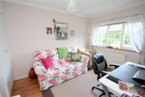 28 Garrick Close, Staines-upon-thames, TW18 2PQ