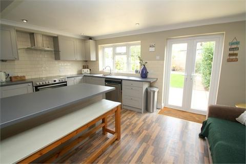 12 Ash Grove, Staines-upon-thames, TW18 1JD