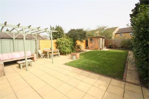12 Ash Grove, Staines-upon-thames, TW18 1JD