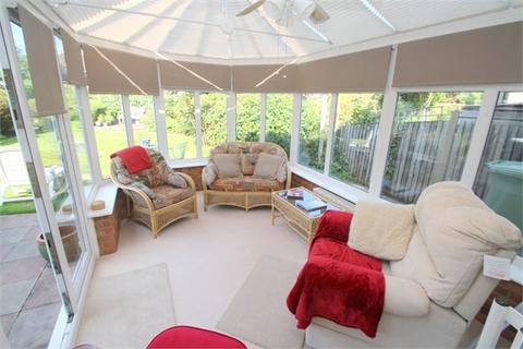 3 Fontmell Close, Ashford, TW15 2NR