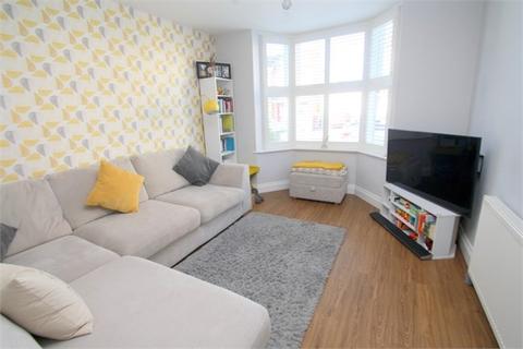 9 Chestnut Grove, Staines-upon-thames, TW18 1DB