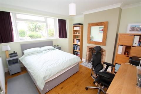 42 Hurstdene Avenue, Staines-upon-thames, TW18 1JQ