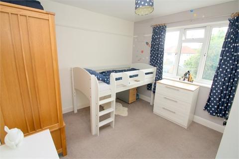 42 Hurstdene Avenue, Staines-upon-thames, TW18 1JQ