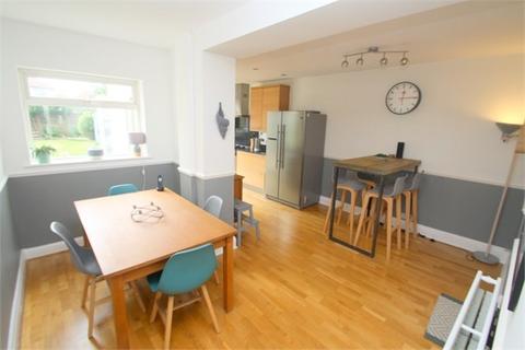 42 Hurstdene Avenue, Staines-upon-thames, TW18 1JQ
