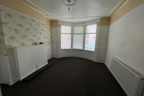 3 bedroom end of terrace house for sale - 126 Devonfield Road, Liverpool