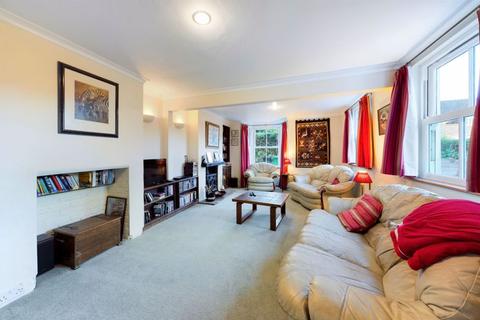 59 Breech Lane, Walton On The Hill, Tadworth, KT20 7SJ