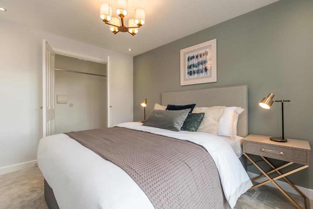 Double bedroom with built in storage