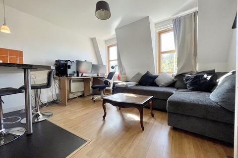 1 bedroom apartment to rent, Hendre Road, SE1