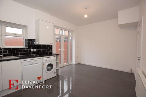 4 bedroom end of terrace house to rent - Springfield Road, Bishopsgate Green, Coventry