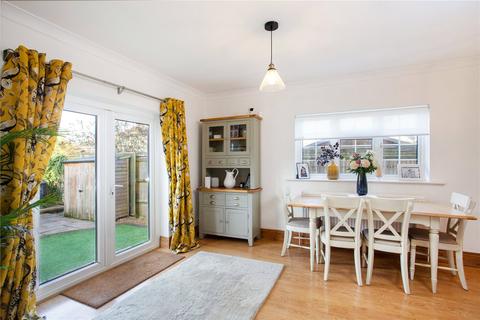 111 Rydes Hill Road, Guildford, GU2 9TY