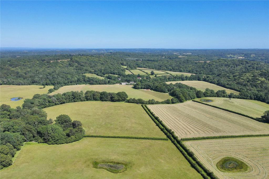 Sandhurst Farm, Lamberhurst... 5 bed equestrian property £5,250,000