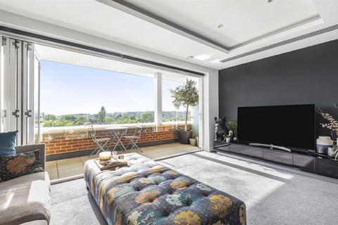 3 bedroom penthouse for sale - Hurley Court, 953 High Road, Finchley