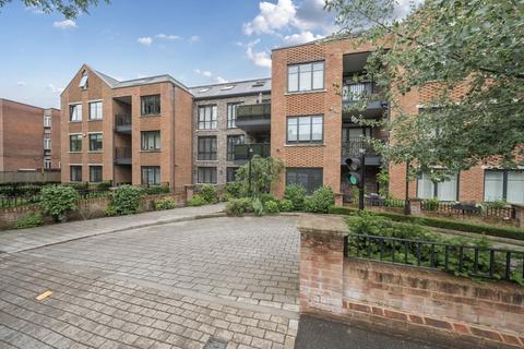 2 bedroom flat for sale, Holden Road, Woodside Park
