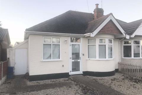 2 bedroom semi-detached bungalow to rent - North Crescent, Southend On Sea, Essex