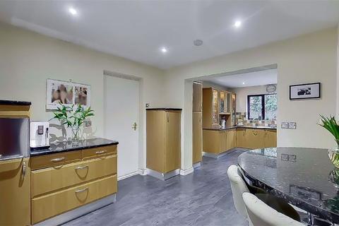 4 bedroom detached house for sale - Salisbury Grove, Giffard Park, Milton Keynes, Bucks