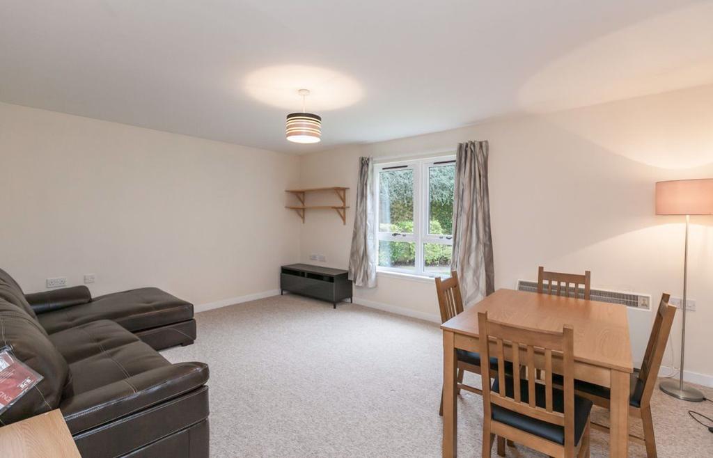 EASTER DALRY WYND, DALRY, EH11 2TW 2 bed flat £975 pcm (£225 pw)