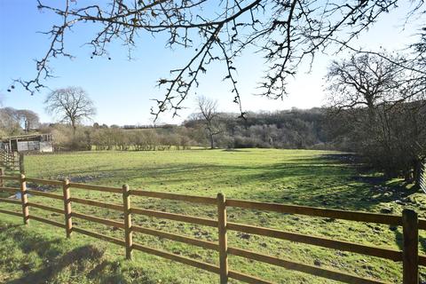 4 bedroom farm house for sale - Dovedale Farm, NG17