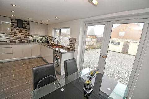 20 Dalesway, Kirk Ella, Hull, HU10 7NE