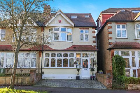 10 Carshalton Place, Carshalton, SM5 3BH