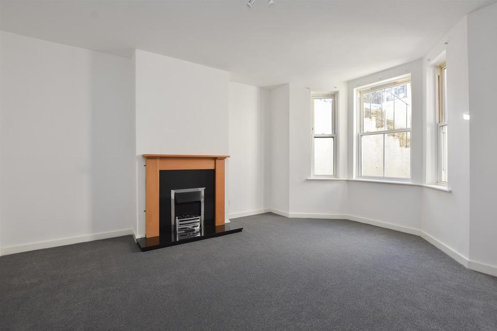 Alexandra Road, St. LeonardsOnSea 1 bed flat £180,000