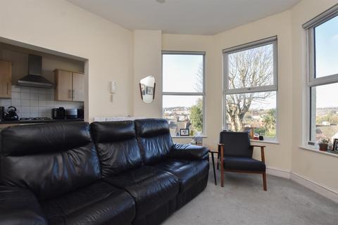 1 bedroom flat for sale - Milward Crescent, Hastings