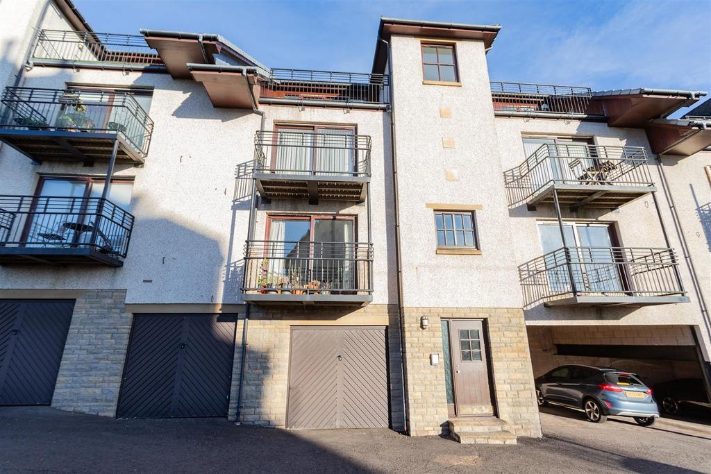 Trinity Court, Blackness Avenue, Dundee 2 bed apartment £173,995