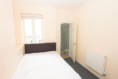 1 bedroom property to rent - Room in Shared House, Midland Road, Luton, LU2