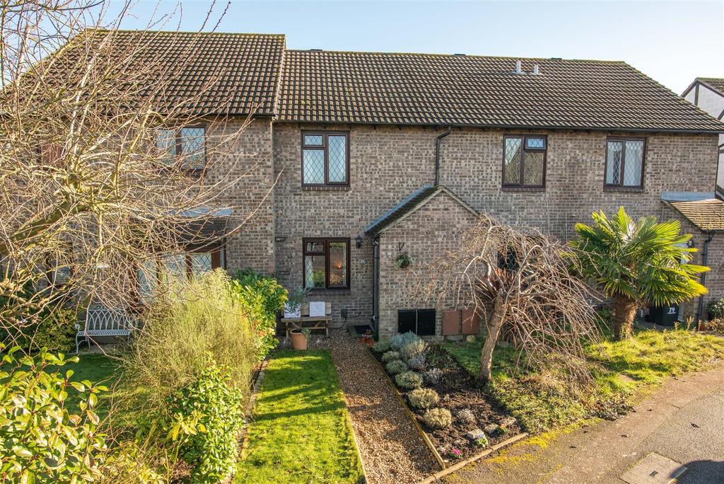 Kings Chase, East Molesey 2 bed house £495,000
