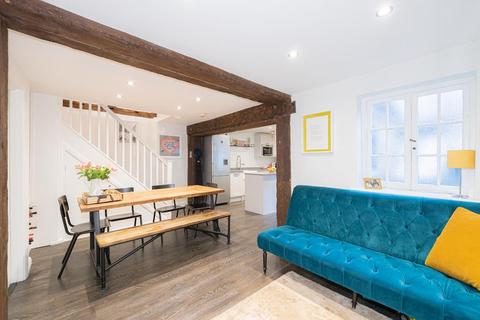 The Coach House Church Close, Epsom, KT17 4PT
