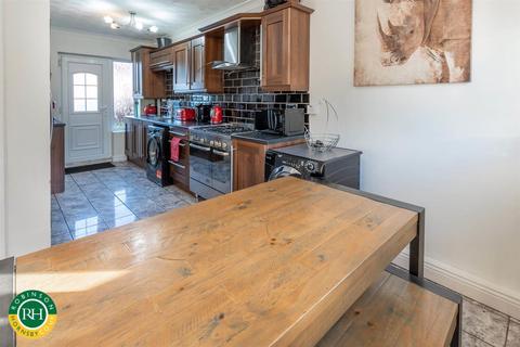 87 Everingham Road, Doncaster, DN4 6HD