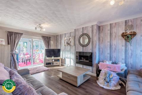 87 Everingham Road, Doncaster, DN4 6HD