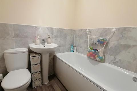 20 Ashtree Close, Nuneaton, CV11 6WT