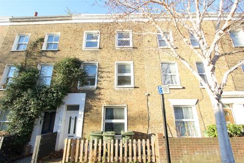 3 bedroom terraced house for sale, Wingmore Road, London