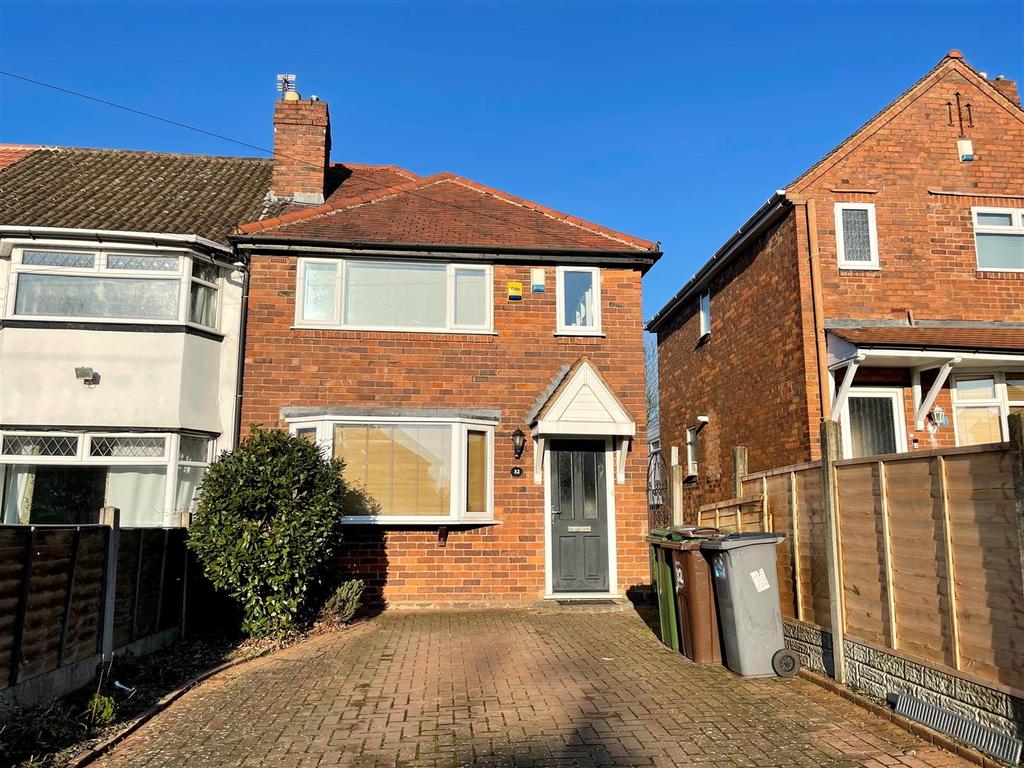 Brook Lane, Solihull 3 bed semidetached house £255,000