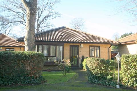 2 bedroom detached bungalow for sale - Sandyford Park, Jesmond, NE2