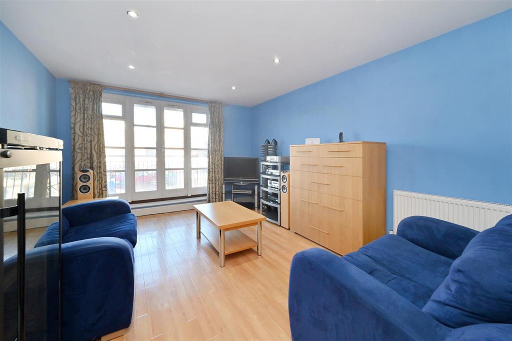 Victory Place, Limehouse, E14 2 bed apartment £600,000
