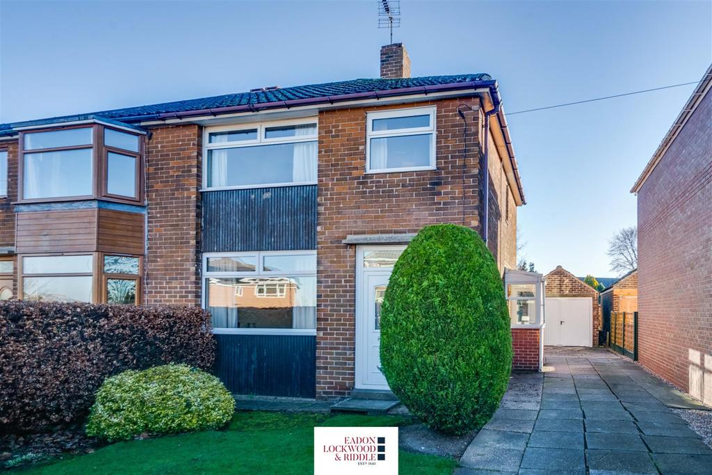Warren Road, Wickersley, Rotherham 3 bed house £230,000