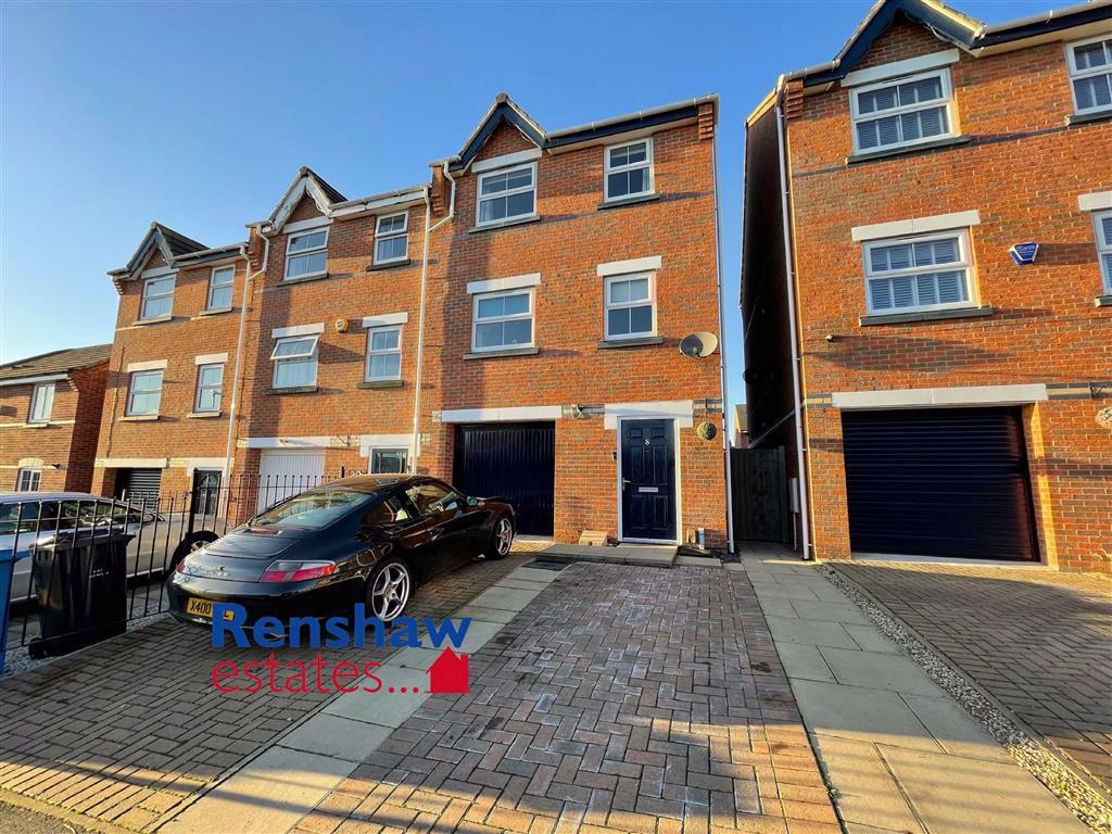 Greenhalgh Crescent, Ilkeston... 4 bed townhouse £220,000