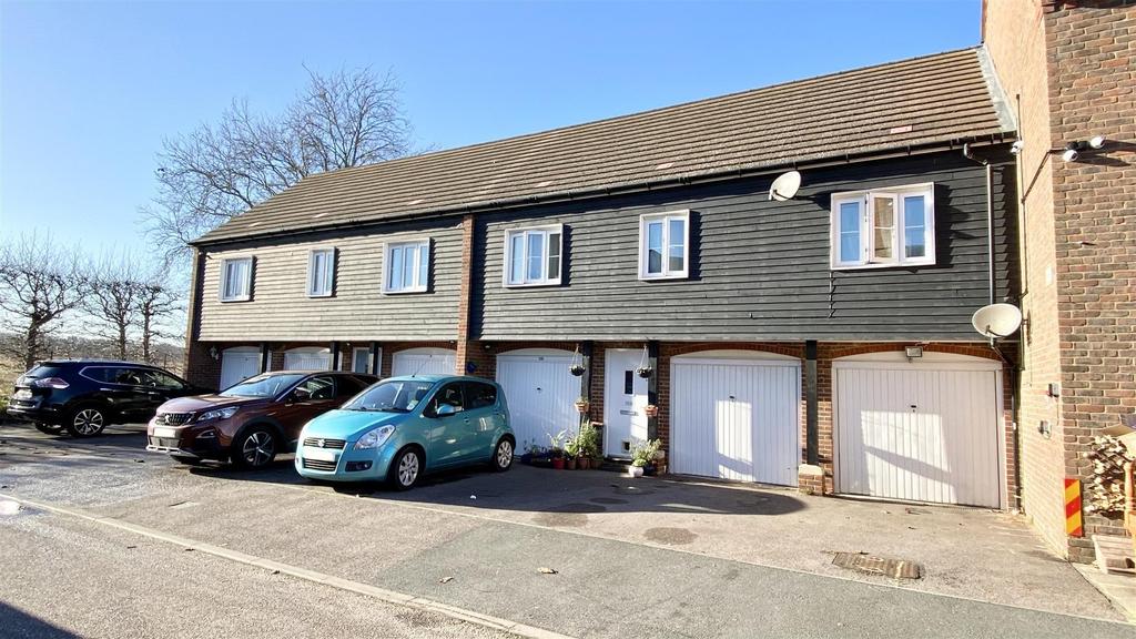 Brampton Field, Ditton, Aylesford 2 bed apartment £250,000